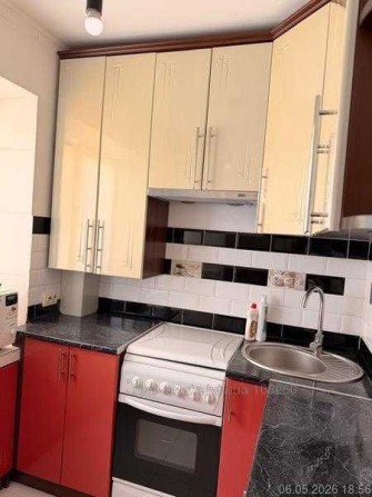 Продаж 2-кімнатної квартири з  ремонтом по вул.Пасічній . - фото 1