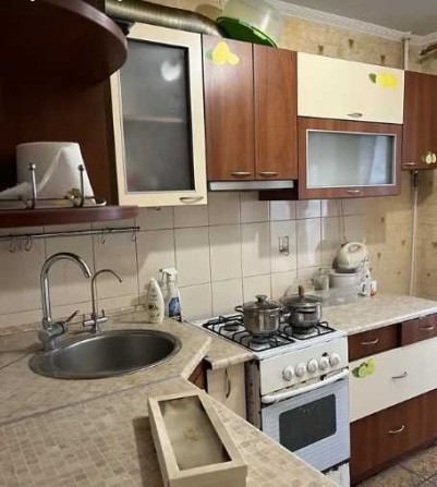 Продам 2к.квартиру 1пов/10пов. Цегла. Сертифікат+ - фото 1