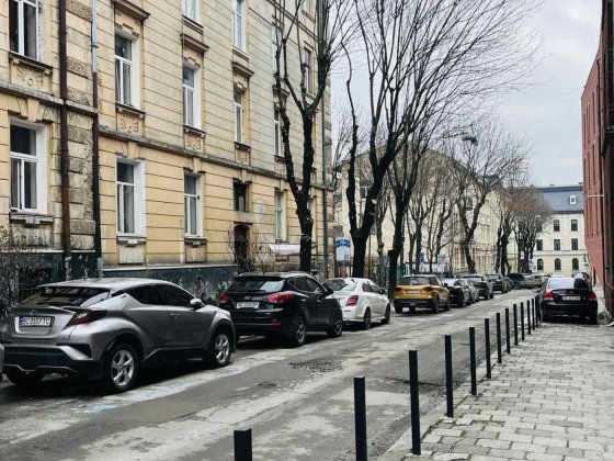 Продаж 4 кімнатної квартири, вулиця Академіка Кучера Львів