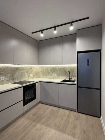 продам 1 комн квартиру Евроремонт Новострой ЖК Мира3 метро Индустриална OA - фото 1