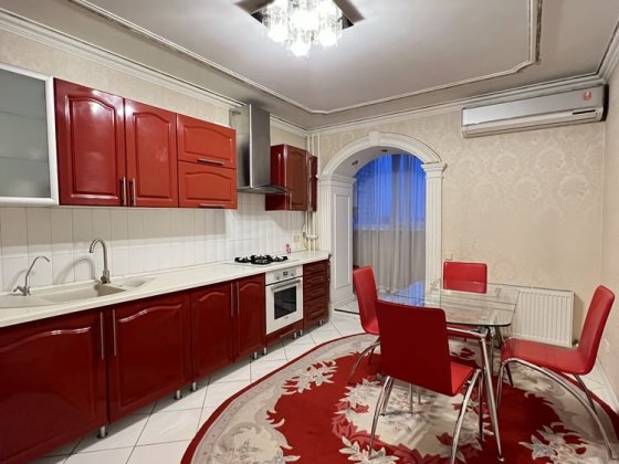В Продажу 2 к к в Центрі з євроремонтом Николаев