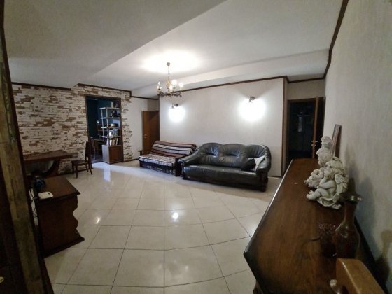 Продаж 3 кімнатної квартири у Центрі, вул. Садова Миколаїв