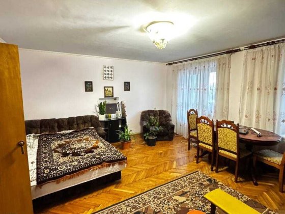 продаж 3 кімнатна вул.Роксоляни вигідна ціна Львов