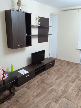 Продам 2 комнатную квартиру возле ц.рынка - фото 1