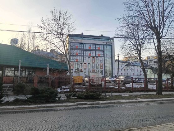 Продаж однокімнатної квартири вул. Я. Мудрого поряд готель " Таурус" 1 поверх Львів