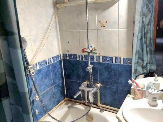 Продам  4-кімнатну квартиру  ,вулиця Молочна ЖК Плеханівський