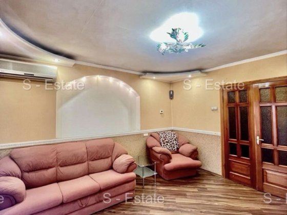 Продам 3к квартиру Левада Гагарина пр. Аерокосмічний 7 Харків
