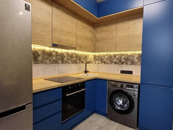 Продам яркую просторную 1-к квартиру | 5 этаж | центр и озеро рядом Харків