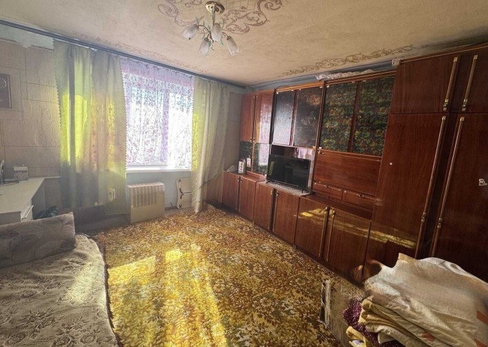 Продається двокімнатна квартира в самому центрі Гнівані - фото 1