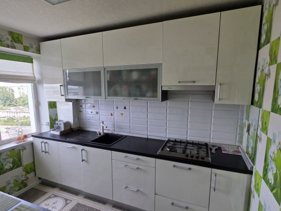 Продам 3-х кімнатну квартиру Слобожанское