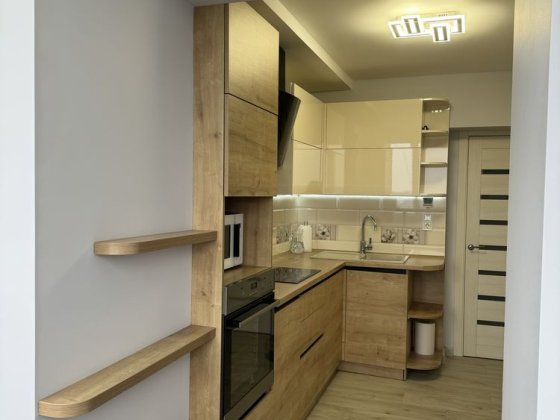 Продам 3х ком квартиру с ремонтом Степне