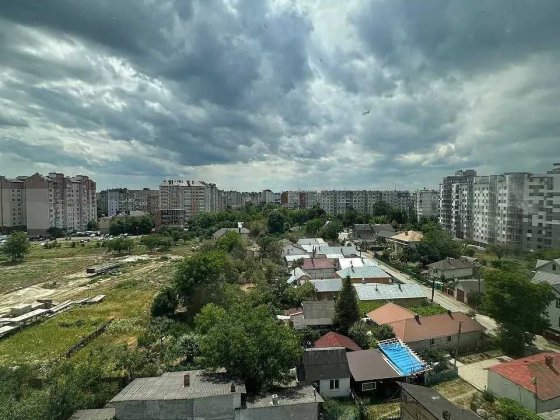 2-кімнатна квартира район Каскад, з виглядом на місто Волчинец