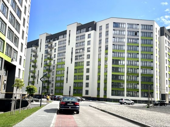 Велика піторачка біля озера!2поверх Криховцы