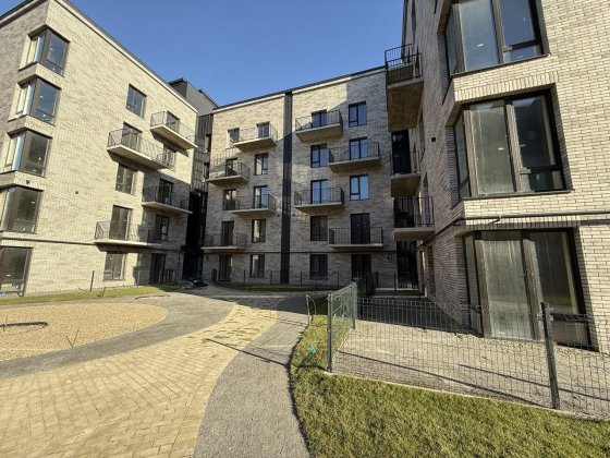 Продається 2 кім квартира в житловому комплексі Долішній. Можливий продаж по Є Оселя та постанови! Крихівці