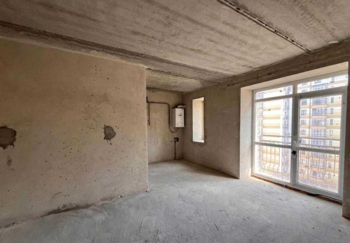 Продаж 2 кім квартири біля озера/Є відновлення - фото 1