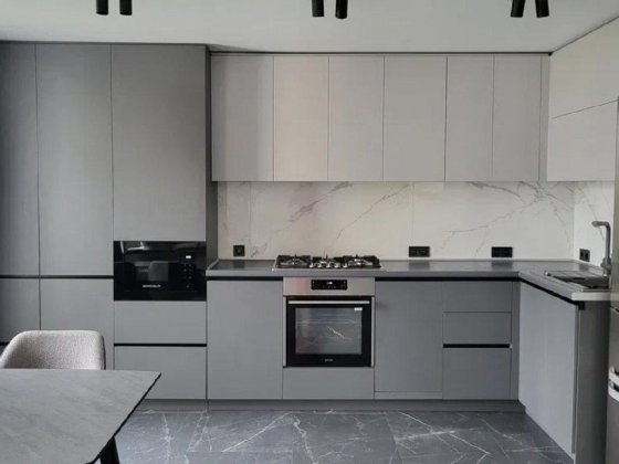 Продаж квартири з дизайнерським ремонтом! Білогородка