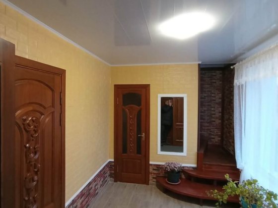 Здається в оренду частина будинку по вул . Гостинній. Бердичев