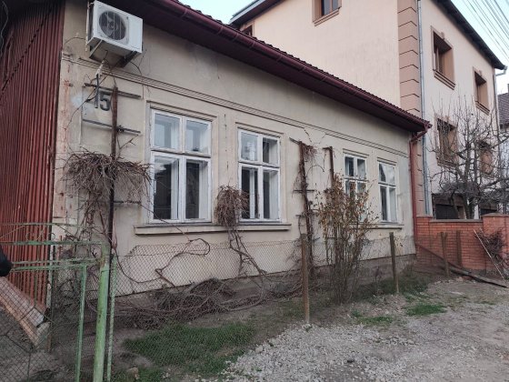 Оренда будиночка поруч центра по вул. Карпінця Ивано-Франковск