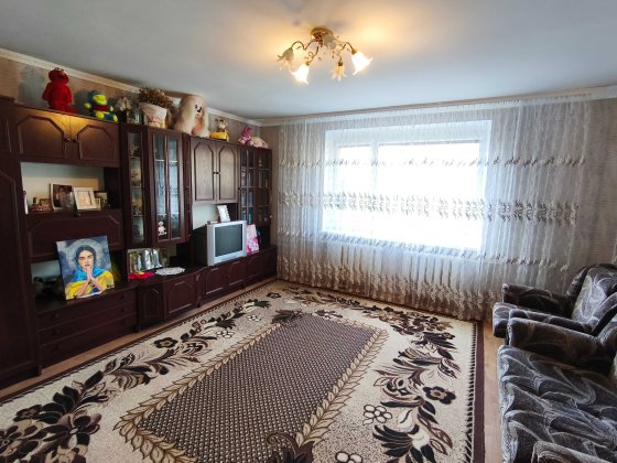 Продам 3-х кімнатну квартиру в центрі! Славутич