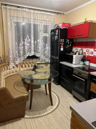 Продам 4-х кімнатну в Дніпровському кварталі - фото 1