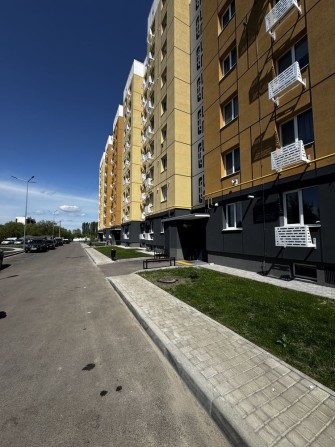 Терміново 2 кімнатна квартира Газ, Центр, поряд озеро, парк, школа. Податки 2% Сертифікат Постанова  - фото 1