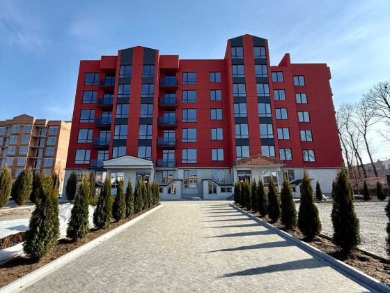2 кімнатна квартира з балконом