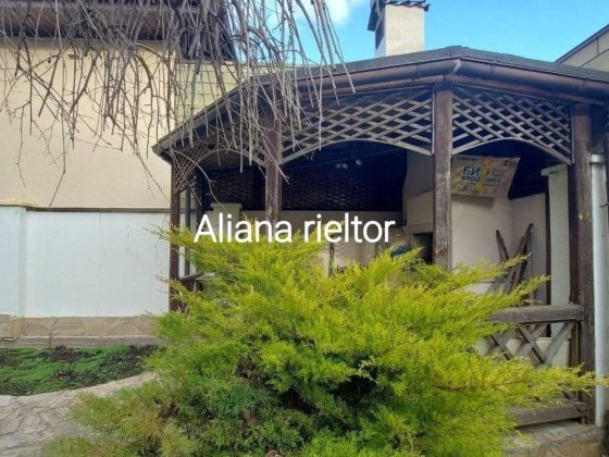 Оренда будинку 350 м²  Чубаївка | 3 спальні, генератор, двір Одесса