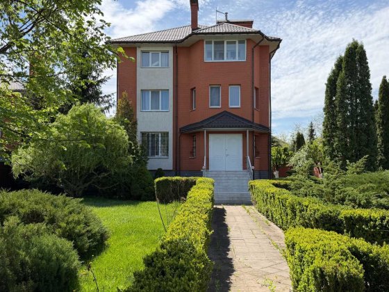Без % оренда будинку в с. Погреби, 400 м.кв. Погребы
