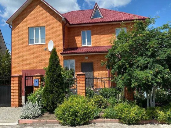 Затишна частина будинку 136 м² з генератором та ялиновим садом Таценки Таценки