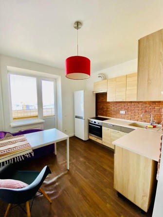 Продам квартиру Чайки, Лобановського вул. - фото 1