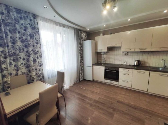 Продаж 2 кімн на ЖК Чайка меблі техніка держ програми 69000 - фото 1