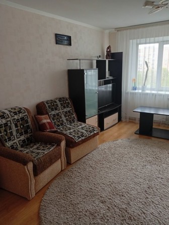 Продам 4 комнатную квартиру - фото 1