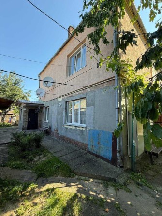 Продається 2-кімнатна квартира у Винниках (вул. Степана Бандери) - фото 1