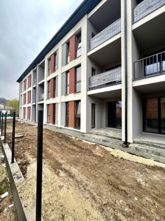 2 кімн квартира 70 м2 1 пов Винники Львів дворик тераса новобудова - фото 1