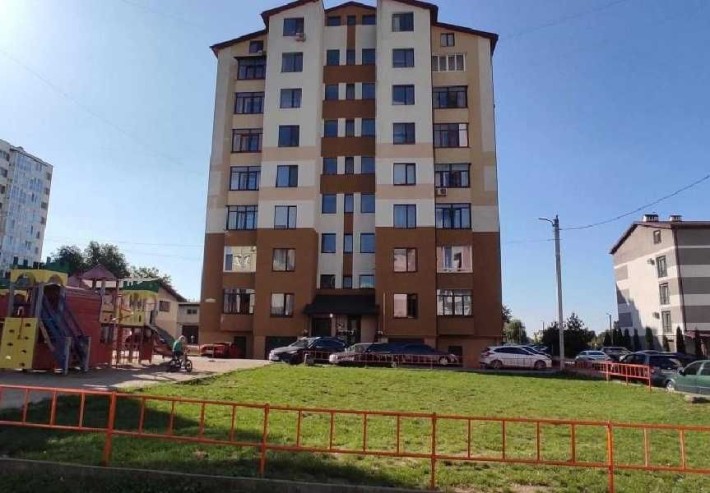 Продаж 3-к. квартири ДВОРІВНЕВА ЗДАНА 109/96/13м² Винники вул. Винна Гора 109000$ - фото 1