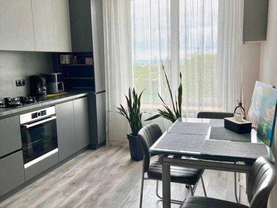 Продаж двокімнатної  квартири з ремонтом та усіма меблями площею 57,6 м² (3 поверх з 4) у Винниках,  Винники