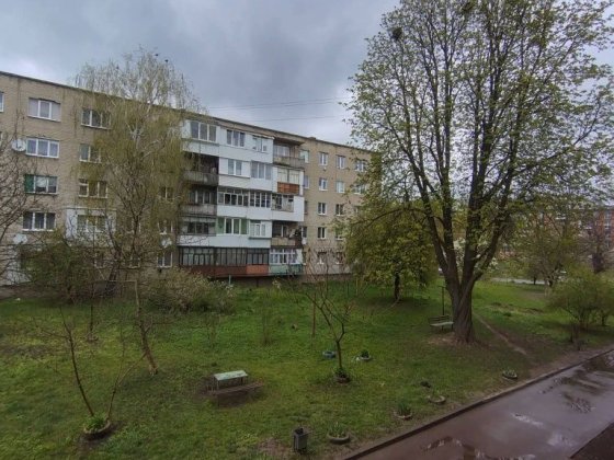 Сокаль продам двокімнатну квартиру по вул.Г.Упа ,можливий продаж по програмі євідновлення Сокаль