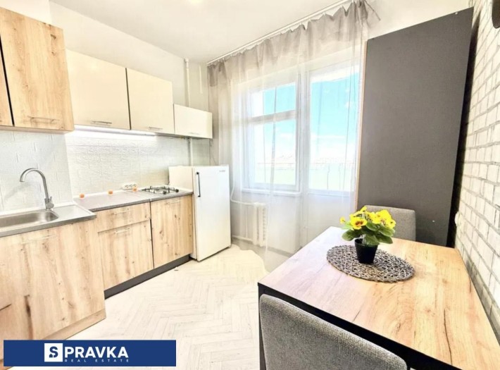 Срочная продажа светлой 1-комнатной квартиры - фото 1