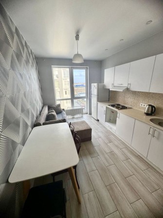 Продам 1-комн квартиру в ЖК Артвилль / 7 км / Рядом 7 небо - фото 1