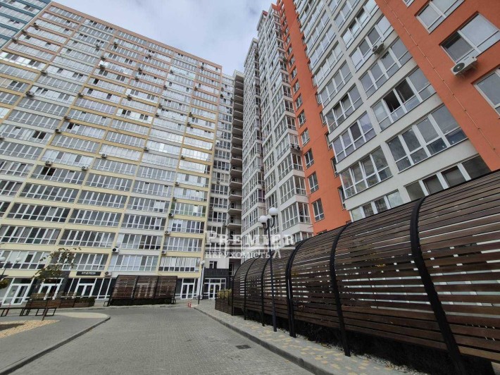 3-комнатная квартира72 м2  в ЖК «Акварель 2» на Таирова/Госпрограммы/_65000S_/ - фото 1