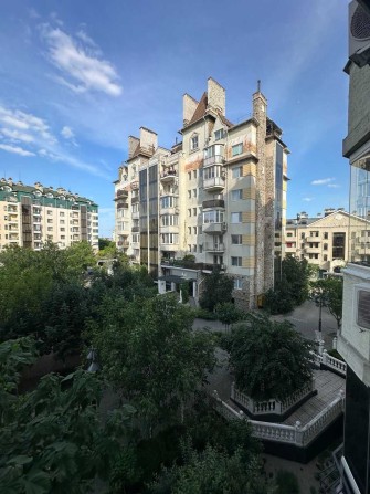 Продам просторную квартиру  в элитном ЖК "Зелёный Мыс"/"Моцарт" - фото 1