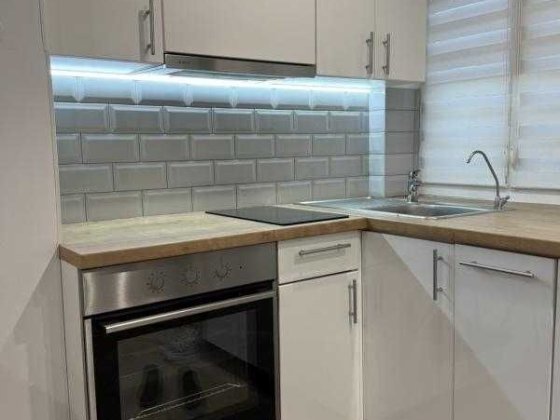 В продажу 1 кімнатна квартиру на землі з ремонтом  -  Хаджибейський район Авангард
