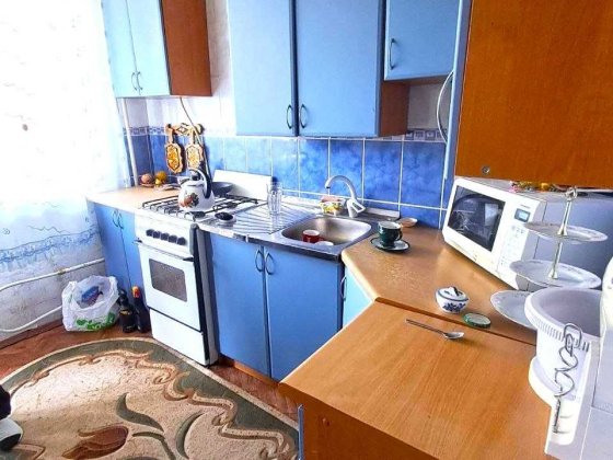 Затишна 3-к квартира в центрі (вул. Європейська 4Б) – заходь і живи! Пирятин