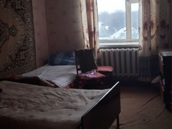 Продам квартиру та будинок Белополье