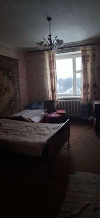 Продам квартиру та будинок - фото 1