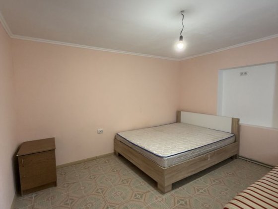 Продається квартира з гаражем та комерцією Чортків