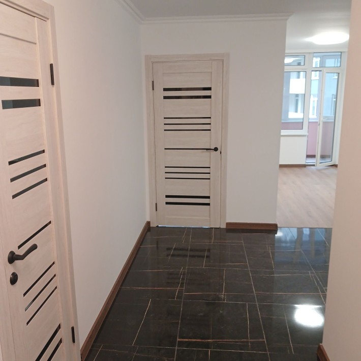 Продам квартиру з ремонтом - фото 1