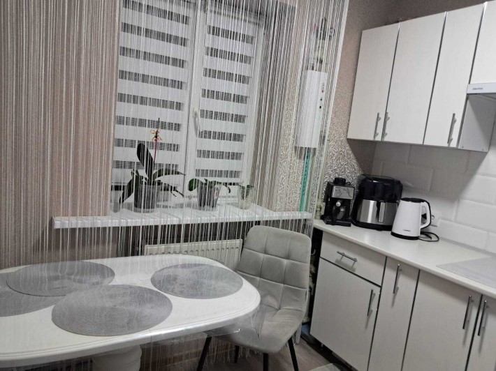 Продам квартиру з ремонтом , меблями та технікою - фото 1