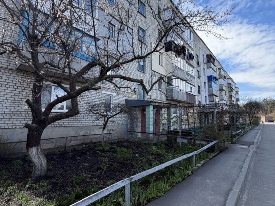 Продаж 2 кімнатноі квартири , Безлюдівка вулиця Кооперативна Безлюдовка