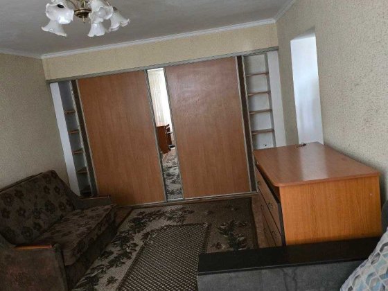 Продіється 1 кімнатна квартира Шаровечка